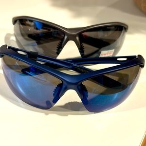 Fill the stockings with 🕶️ bundle